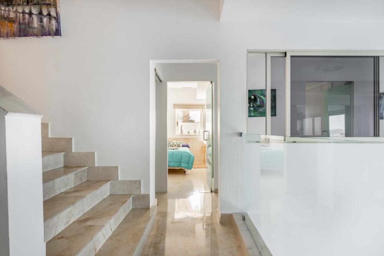 Exclusive Seafront Villa,Private Pool,Gym,Bbq 埃尔托罗 外观 照片