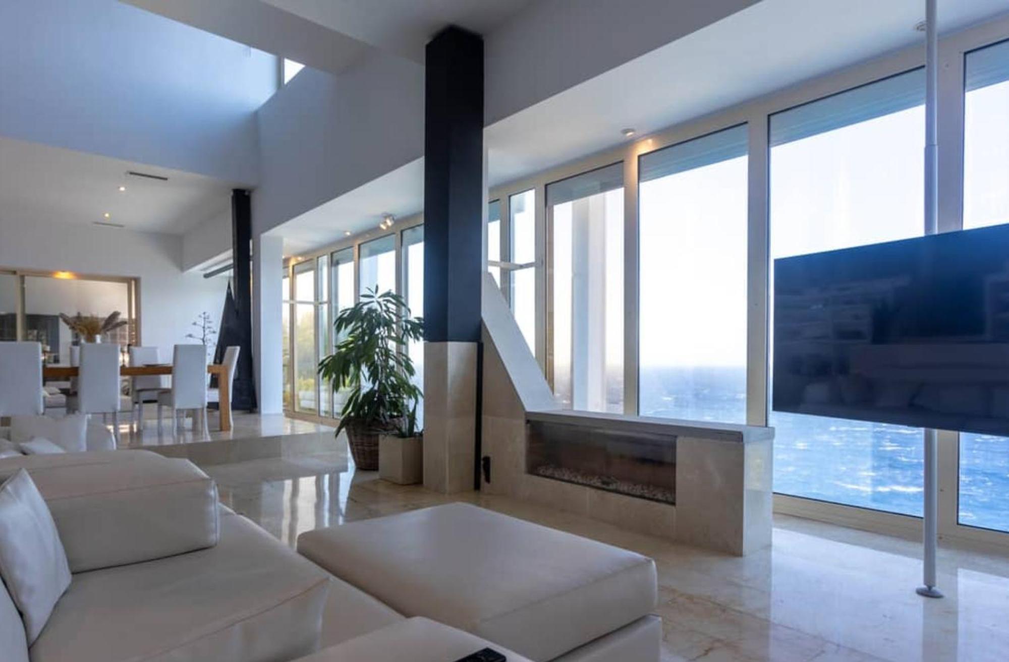 Exclusive Seafront Villa,Private Pool,Gym,Bbq 埃尔托罗 外观 照片