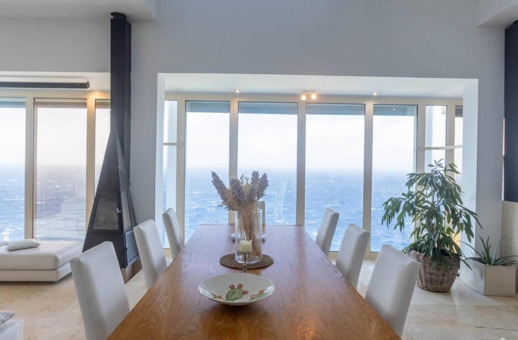 Exclusive Seafront Villa,Private Pool,Gym,Bbq 埃尔托罗 外观 照片
